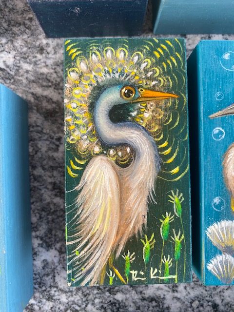 Glücksvogel Weiss/Goldkrone März 2026