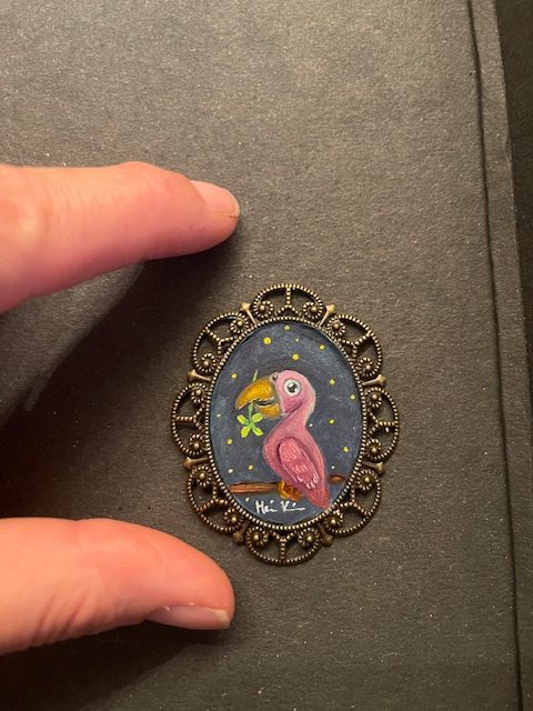 Papagei Medaillon, ca. 4*5 cm